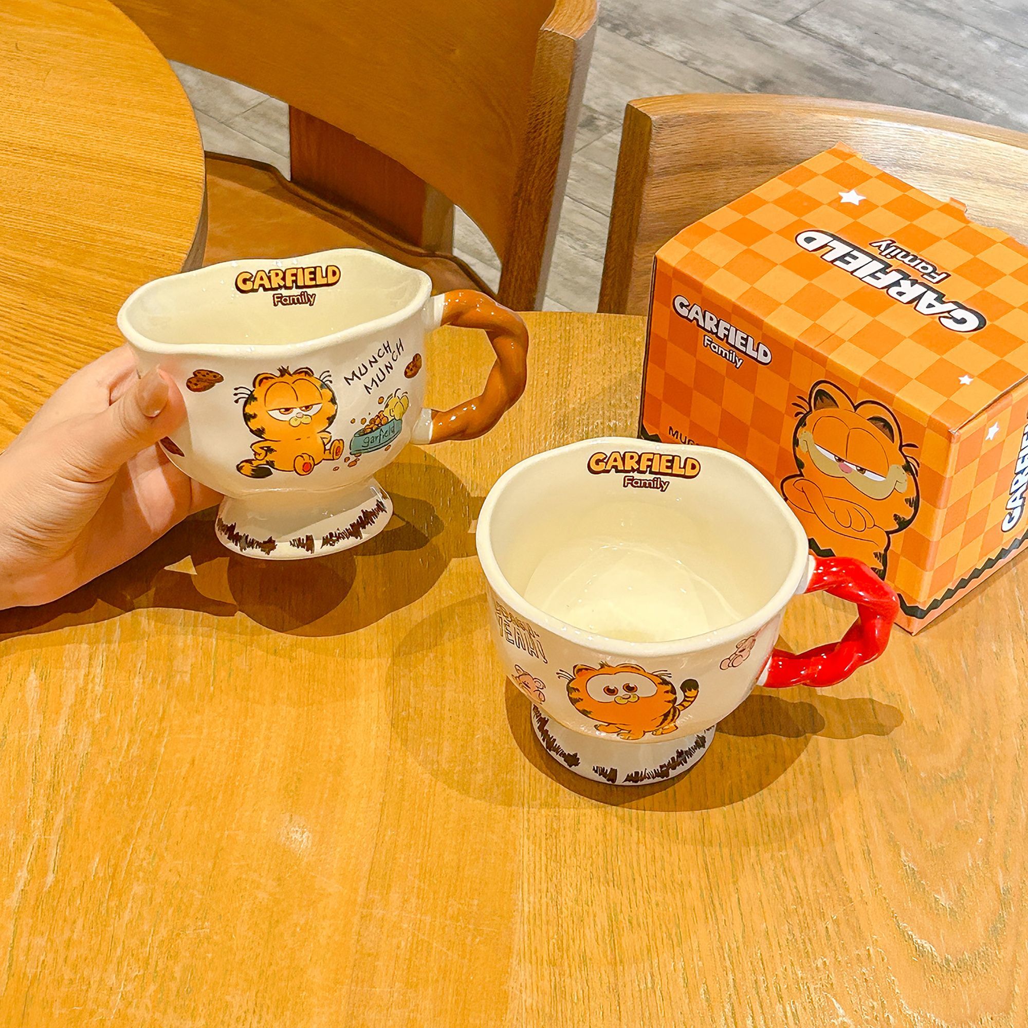 Garfield cartoon cute ceramic  - огляд і ціна Anime Merchandise Mugs