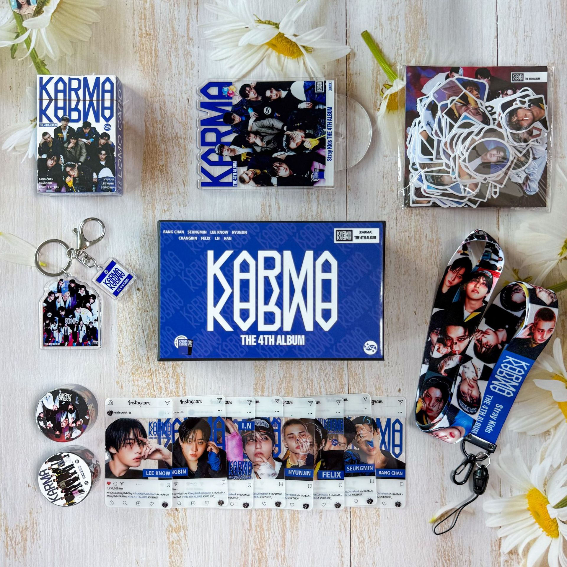 STAY SKZOO KPOP Stray Kids gif - огляд і ціна Anime Merchandise Box Set
